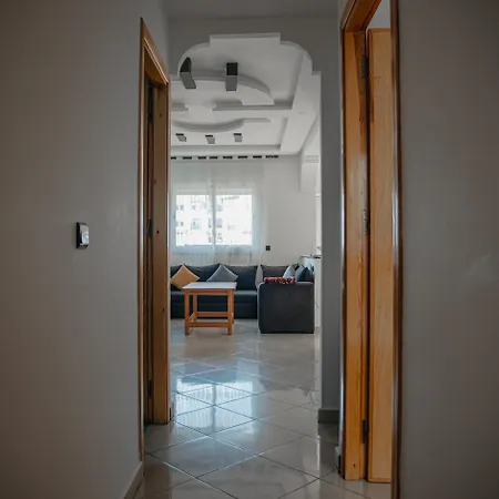 Enjoy Your Vacation Here, 1 Min To The Beach, Only For Families !! Martil Exterior photo